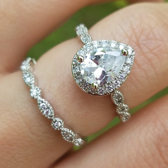 Pear Cut Teardrop Shape Halo Bridal Set - Picture 3 of 8